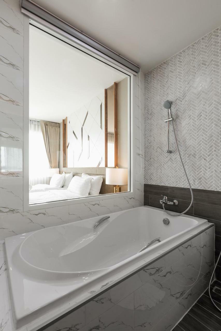 Hotel The 8 Udon Thani