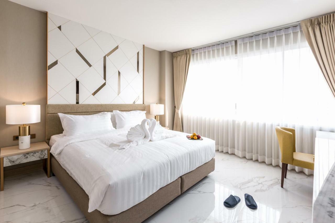 Hotel The 8 Udon Thani